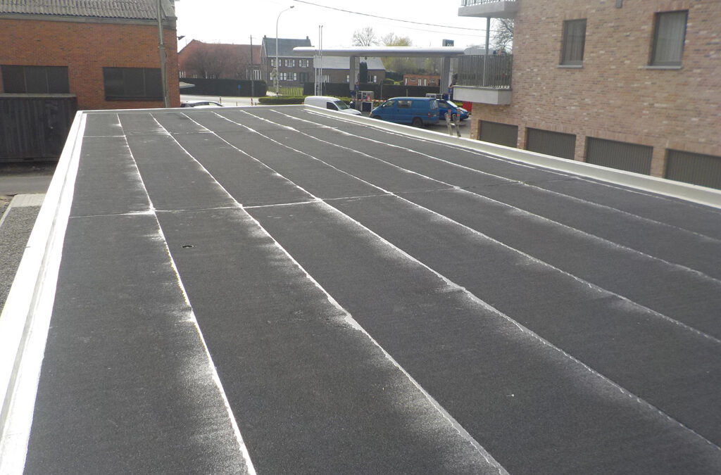 Aanleg nieuw plat dak te Verrebroek/Beveren voor Verplancke